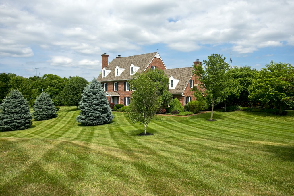 Residential Grounds Maintenance in Winchester, VA
