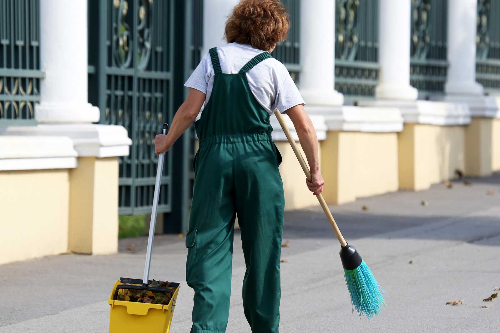 Janitorial Service & Commercial Cleaning Services Santa Clarita, CA - RM  Industries